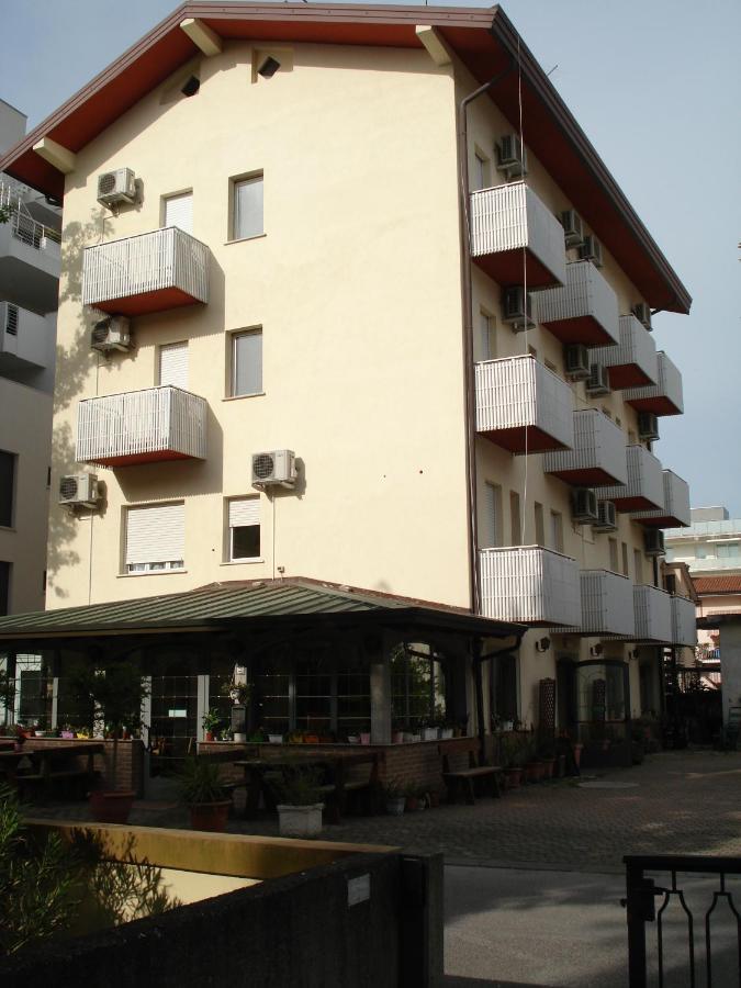 La Quercia Lignano Sabbiadoro Exterior foto